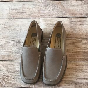 NWOB Rockport leather shoes. Size 7.